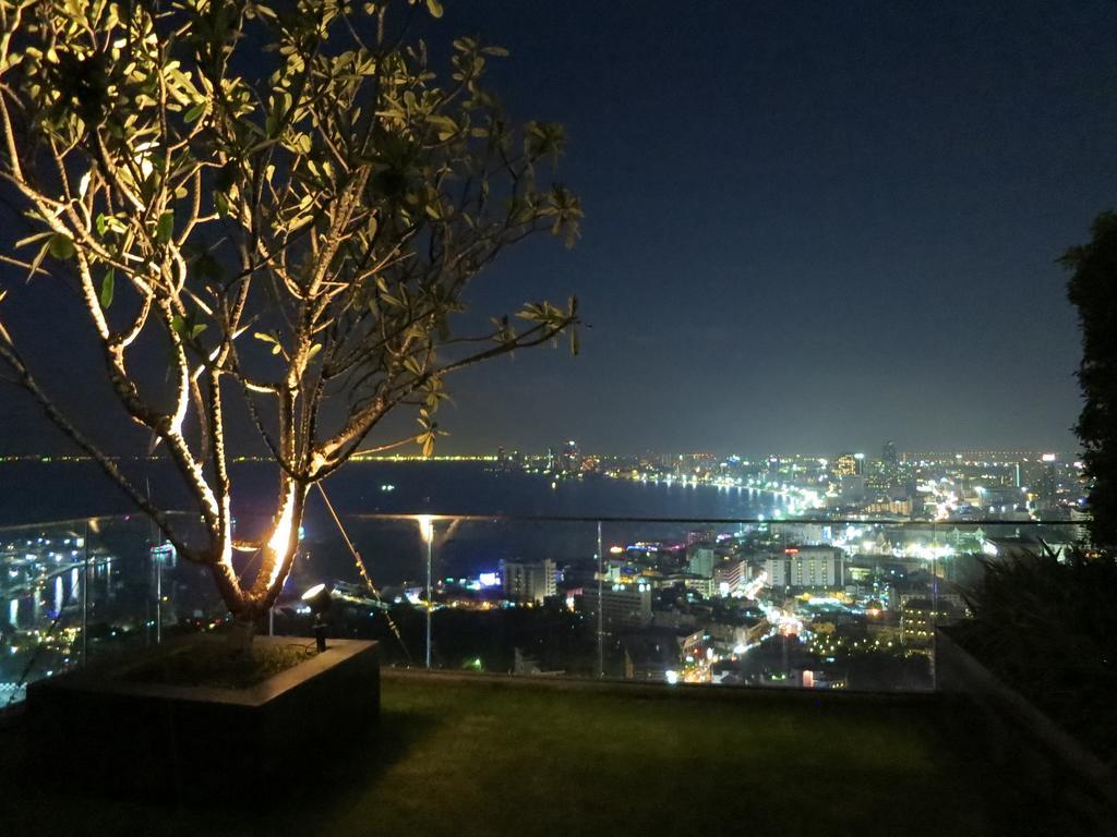 Jp'S Unixx Residence Club Pattaya Buitenkant foto